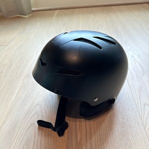 Giro Encore 2 Helmet with removable Ear Pads, size M, Black